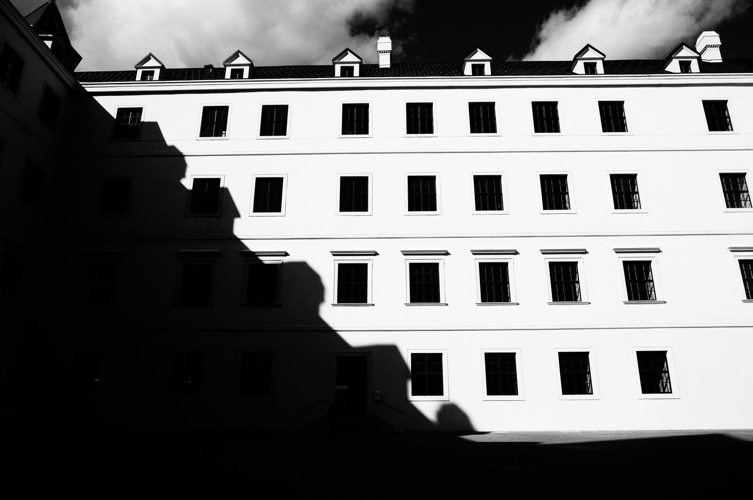 tour d'europe, black and white, street-photography, contrastes, art, street, photographies, bratislava